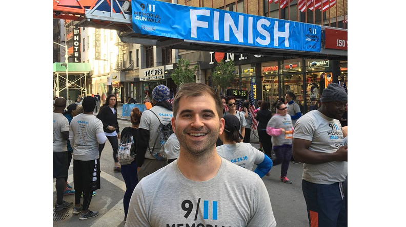 Alex Zablocki participating in the 9/11 Memorial & Museum 5K Run/Walk.